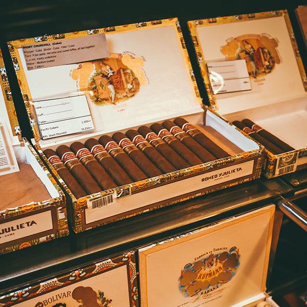 cigars at whisgars